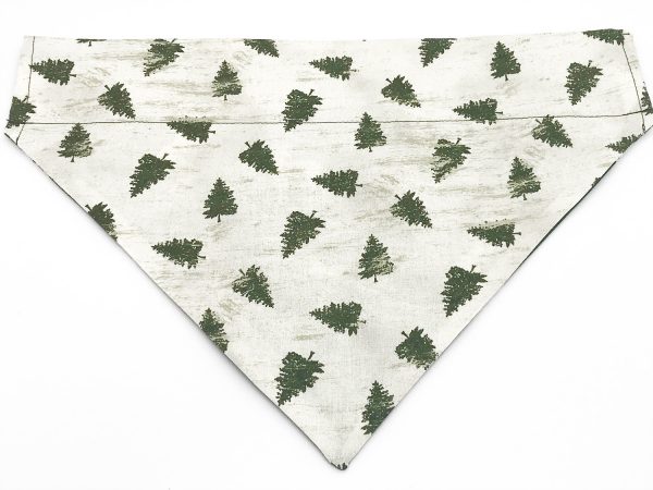 Country Deer and Christmas Trees Reversible Dog Bandana - Imagem 4