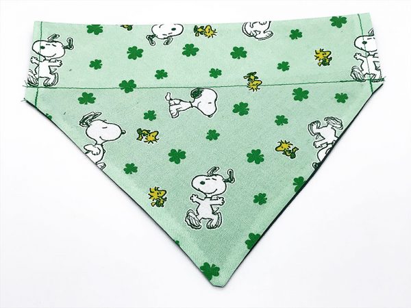 Snoopy en Woodstock St. Patrick's Day hondenbandana